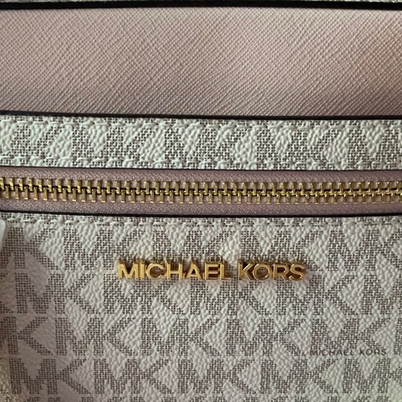 ✈️🌸✈️ MICHAEL KORS JET SET LARGE CROSSBODY ✈️🌸✈️NWT - Picture 5 of 16